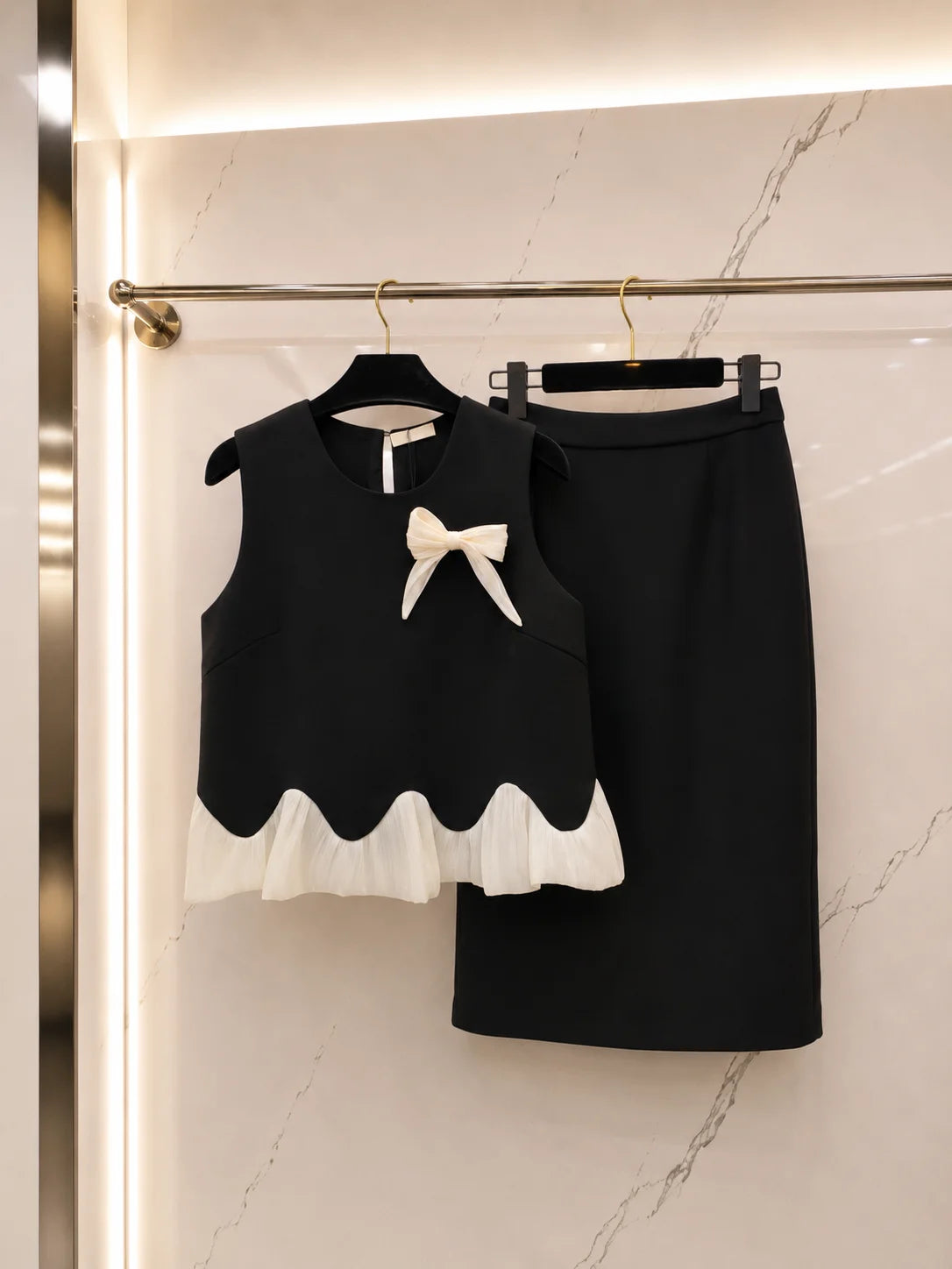 Women's Sleeveless Bow Decor Scalloped Knit Top Midi Skirt Set