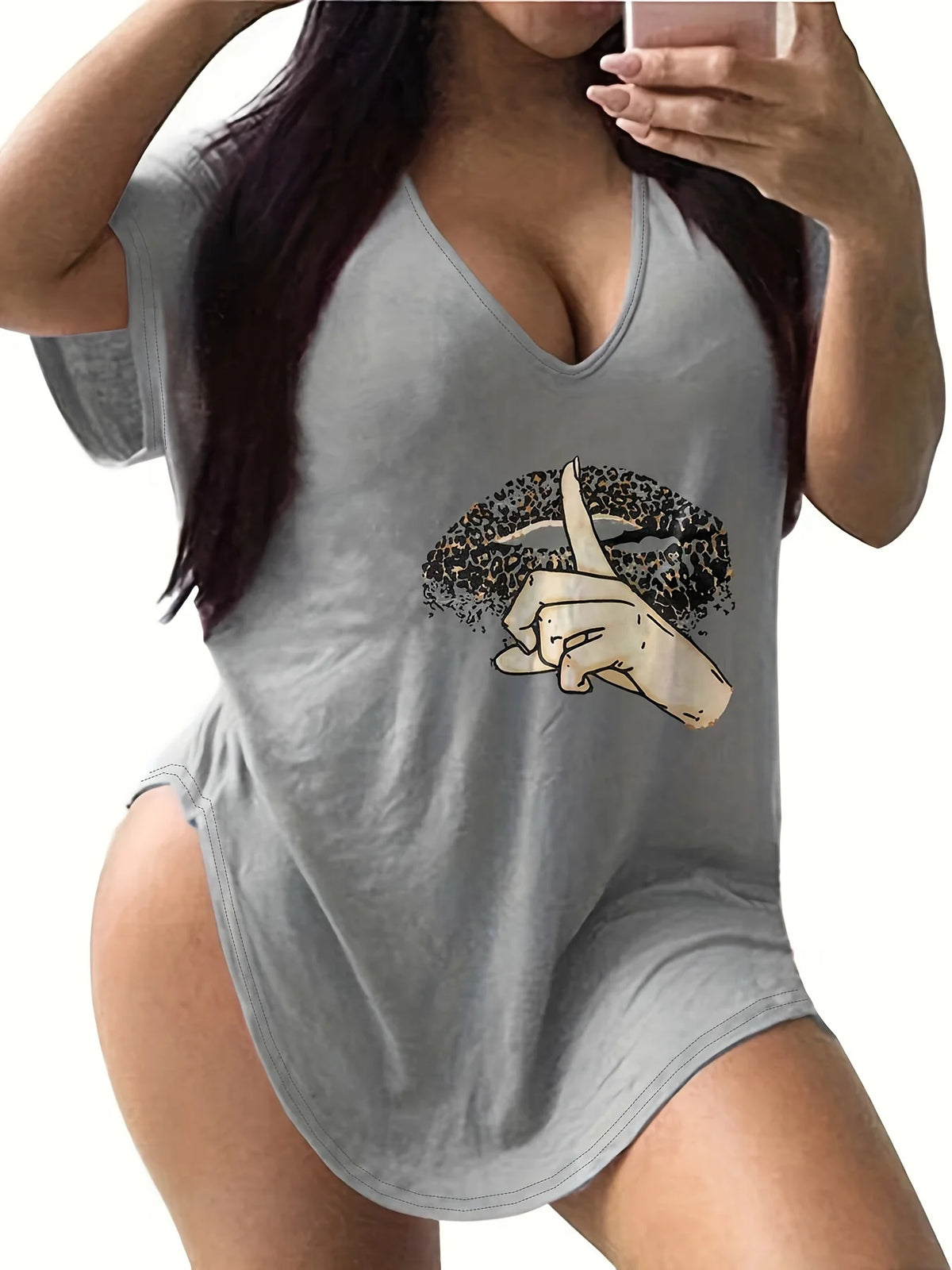 Casual Women's Leopard Lips Graphic V Neck Short Sleeve Tee