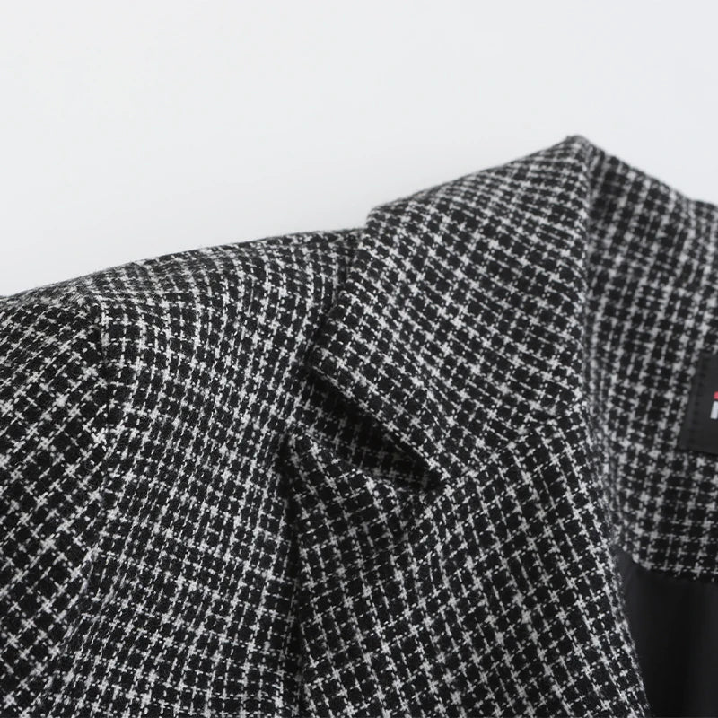 Men's Classic Plaid Blazer Jacket With Notched Lapel Two Button
